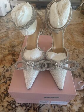 MACH & MACH White and Silver Glitter Pointed-Toe Crystal Bow Heels